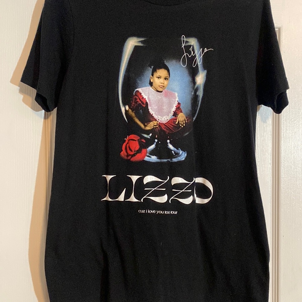 lizzo t-shirt